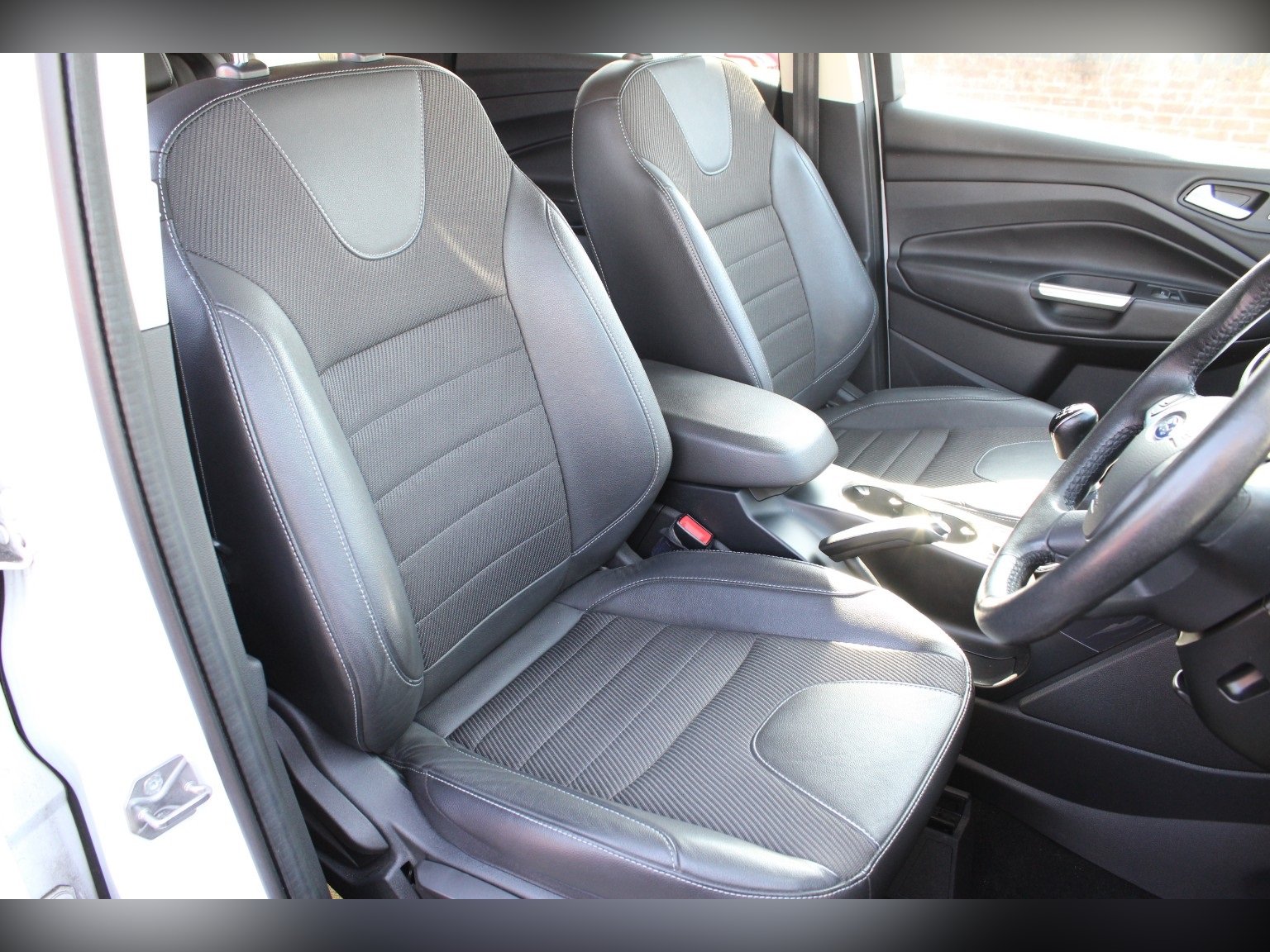 ford kuga isofix